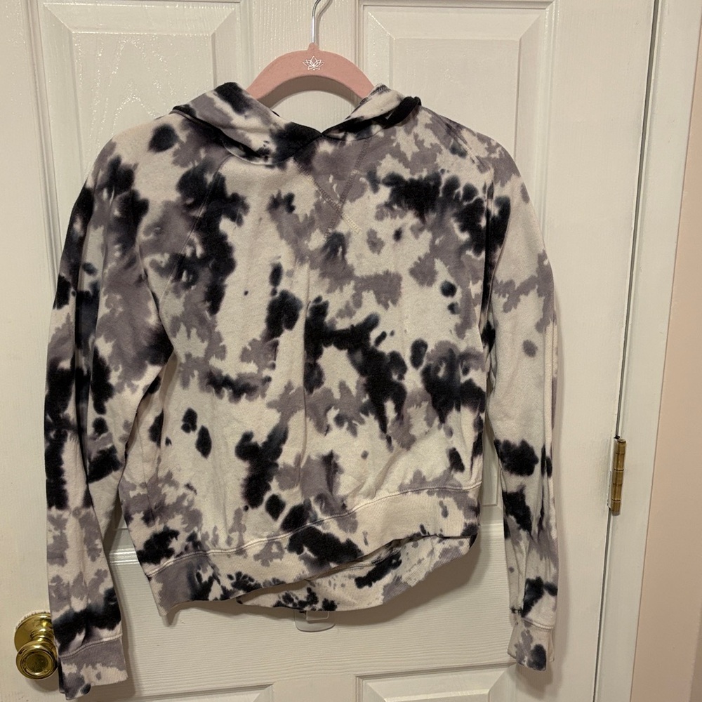 Hippie Rose Black and White Tie-Dye Sweater